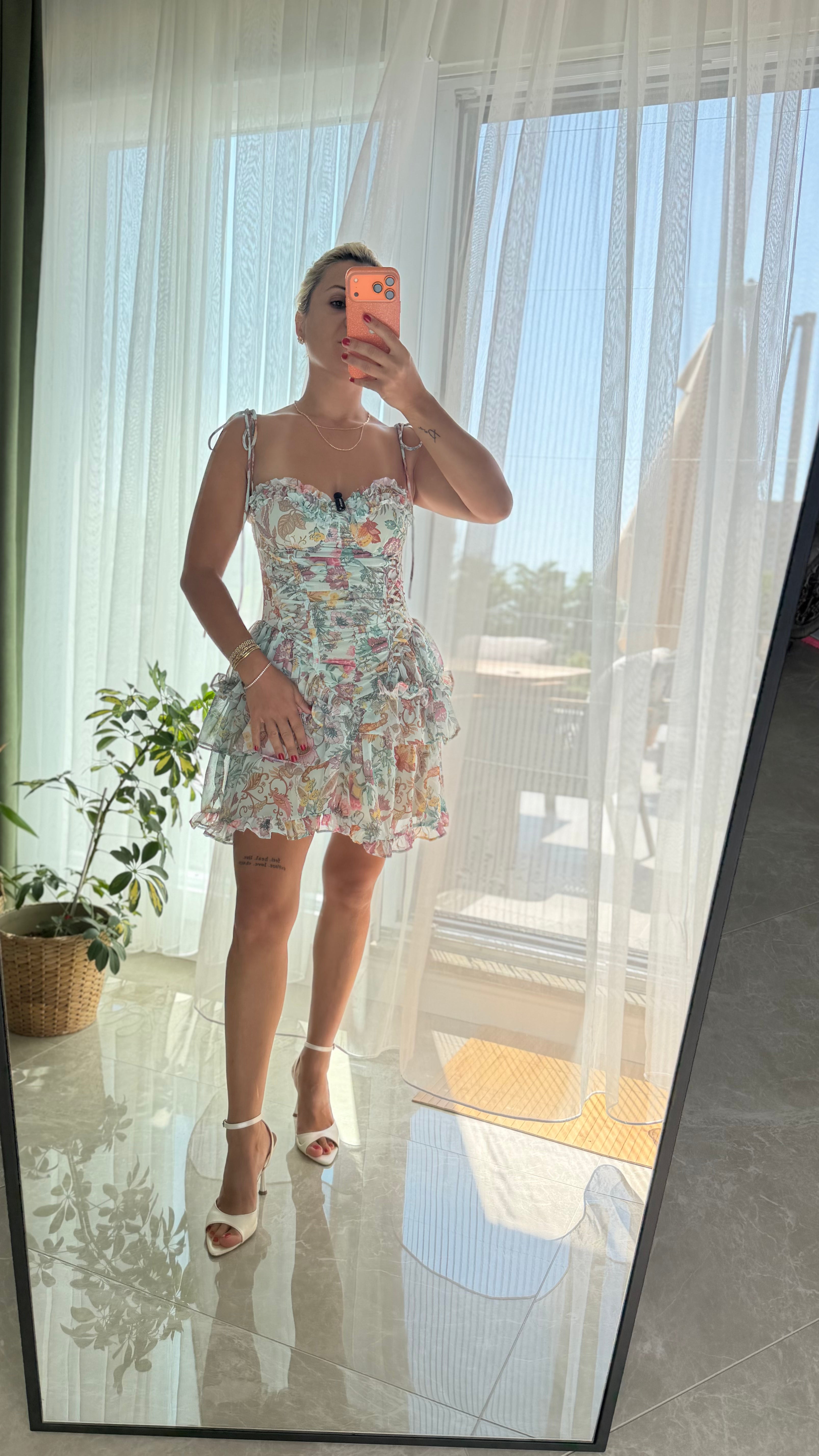 Çiçekli Mini Elbise