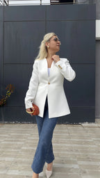Beyaz Gold Düğme Detay Blazer - 4