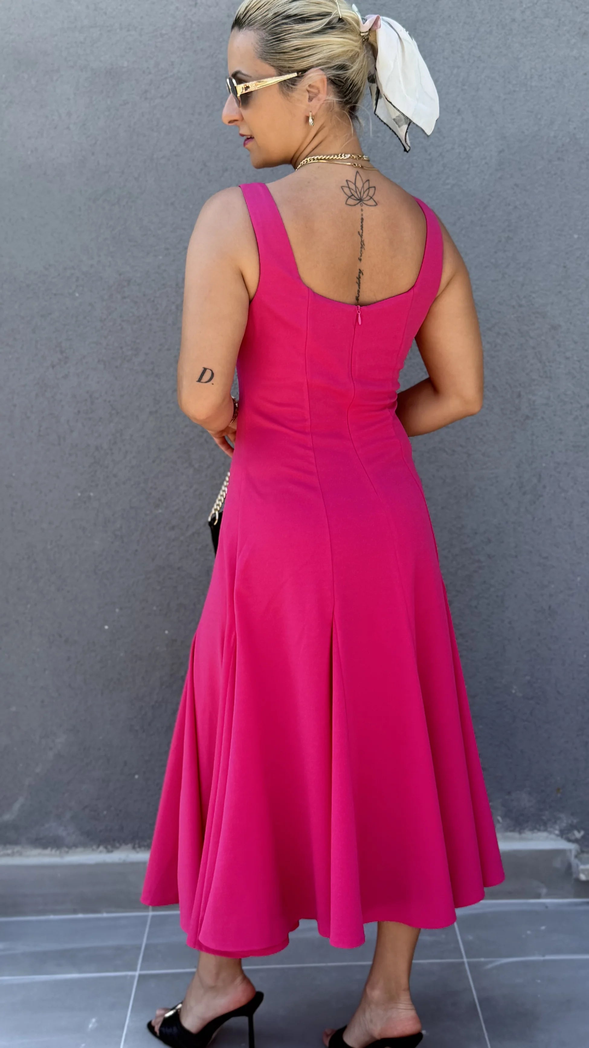 Pembe Kare Yaka Elbise - 3