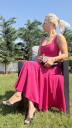 Pembe Kare Yaka Elbise