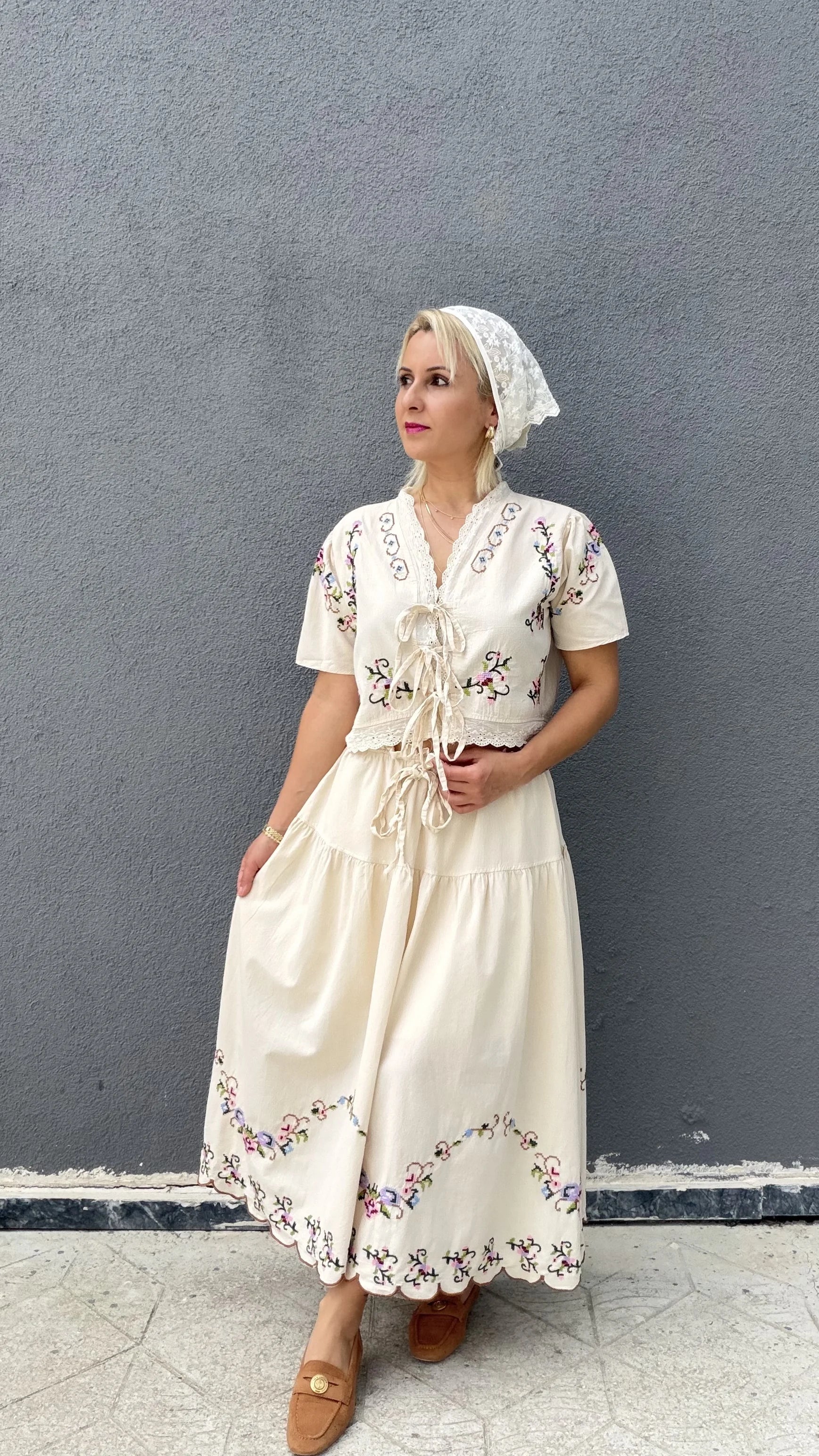 Nakışlı Keten Etekli Takım - 3
